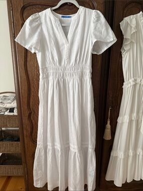 I.McLaughlin Women's White Smocked Waist V-Neck Midi Dress